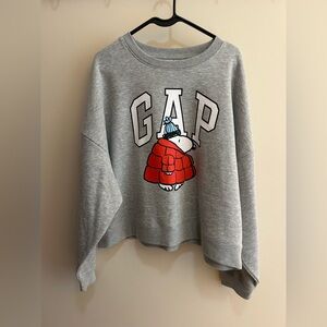 GAP Heather Gray Sweatshirt with Snoopy in Red Jacket